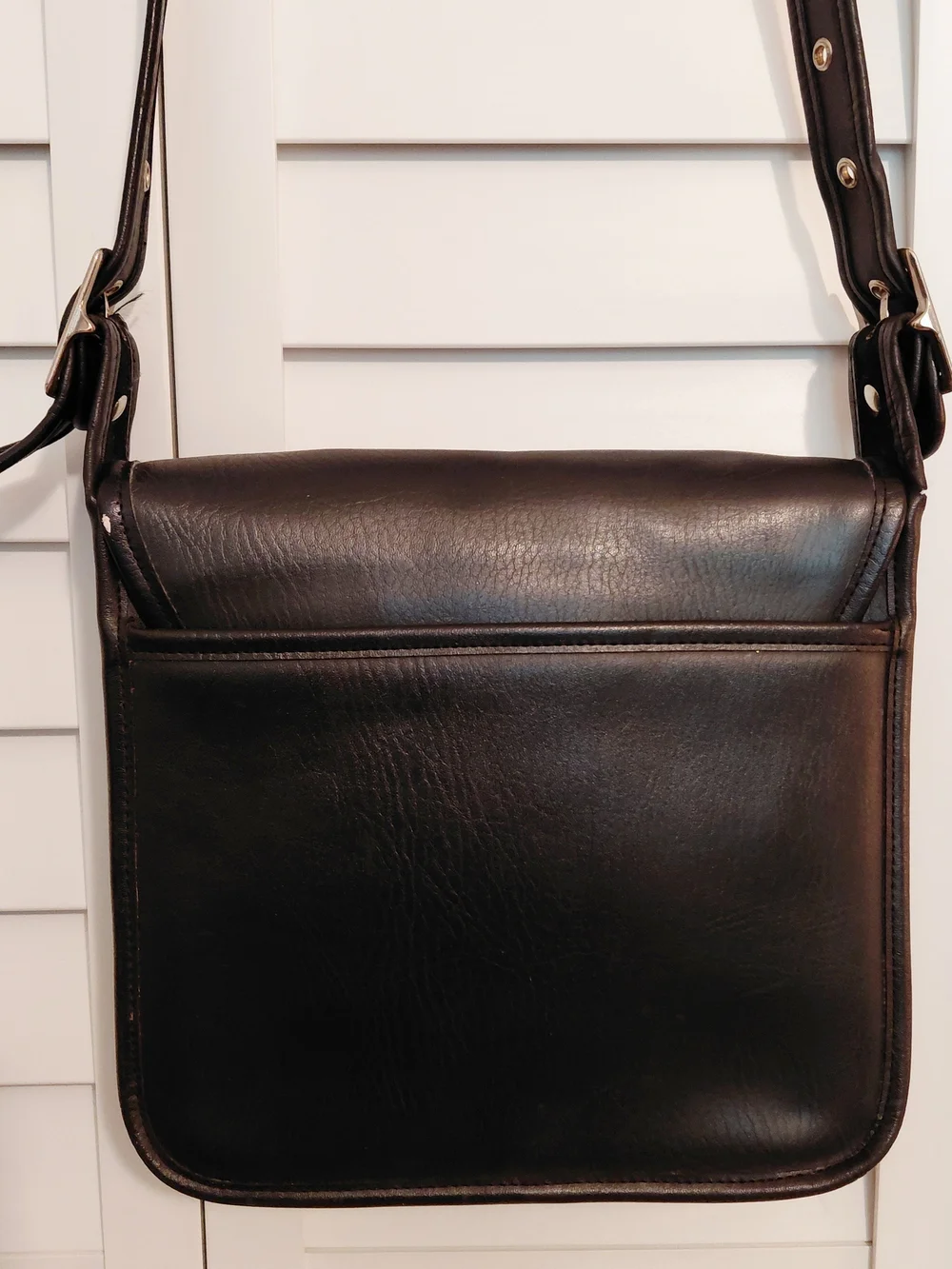 Vintage Leather Coach Messenger Style Crossbody Purse
